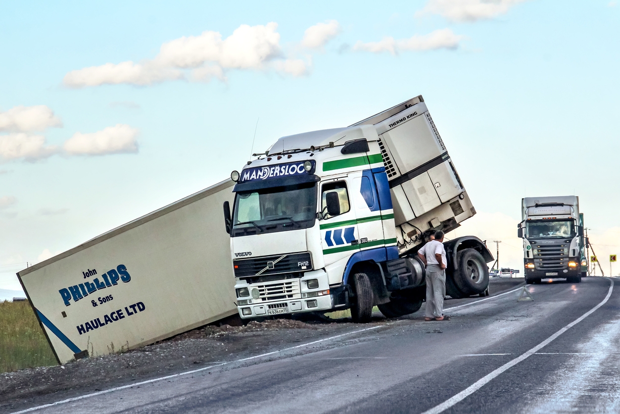 Understanding and Negotiating Medical Expenses After a Truck Wreck